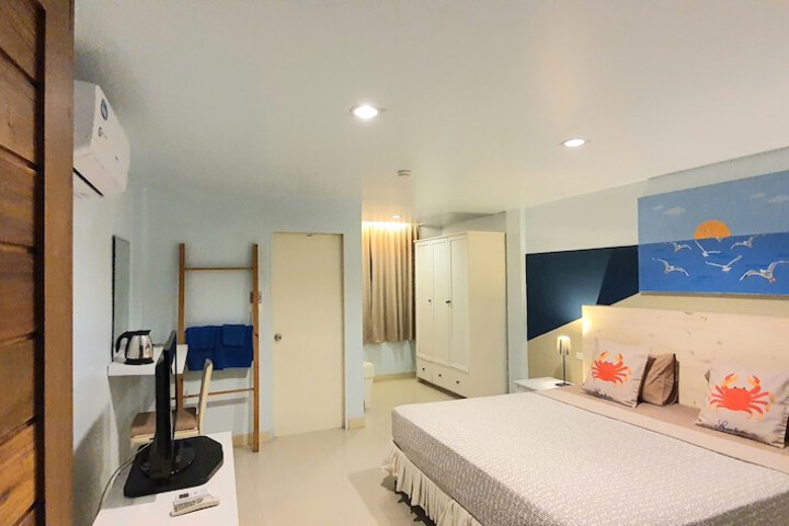 Room 25 of 50