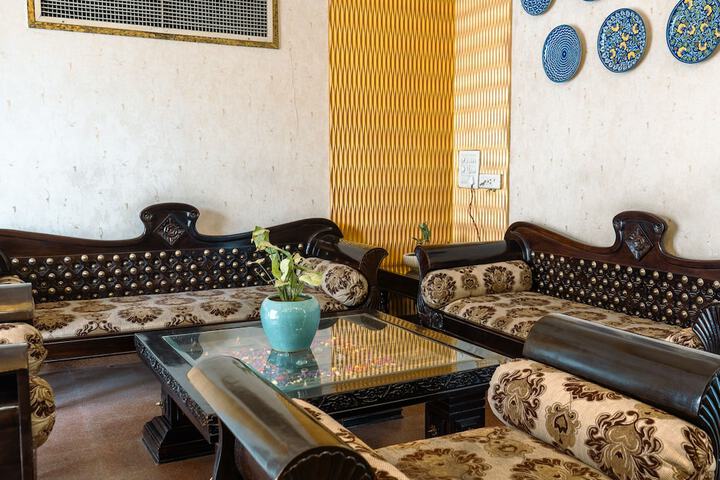 Hotel Interior 4 of 144