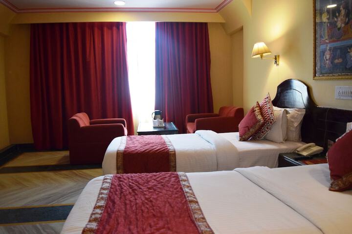 Room 16 of 39