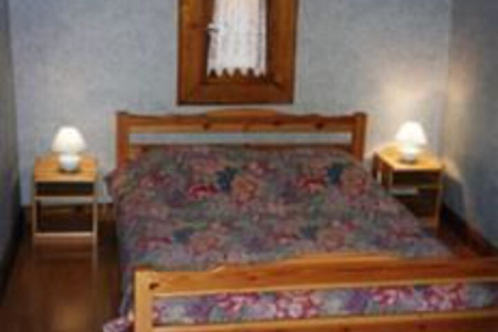 Room 10 of 26