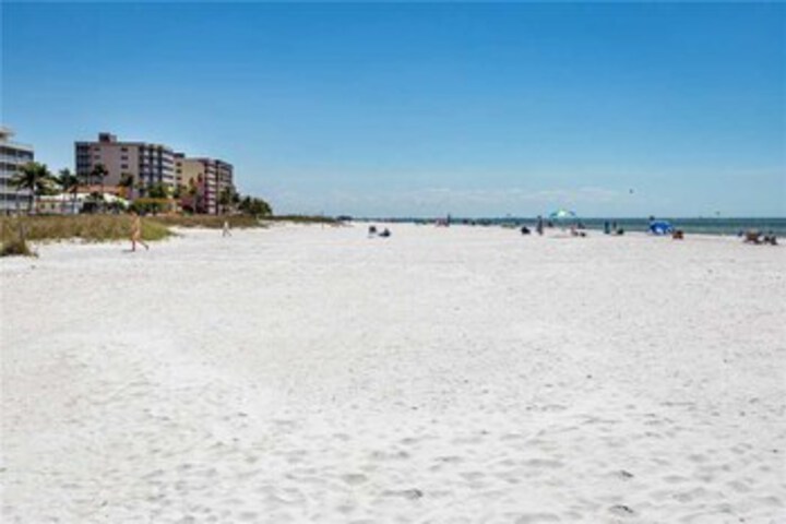 Beach 9 of 28