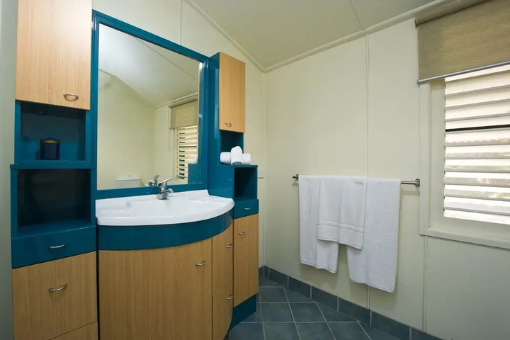 Room 7 of 13