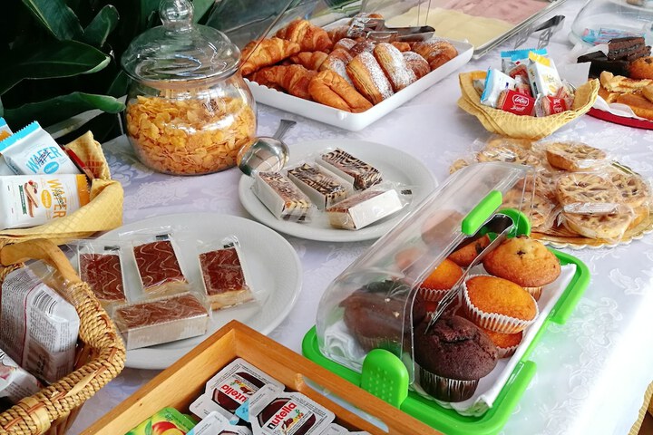 Breakfast/Coffee Service 139 of 204
