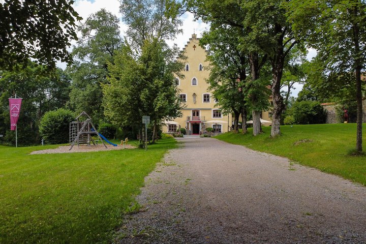 Children's play area - outdoor