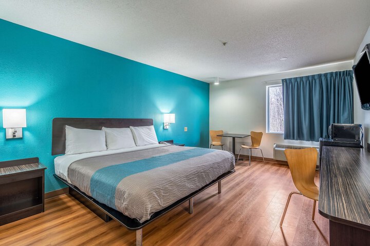 Room 18 of 46