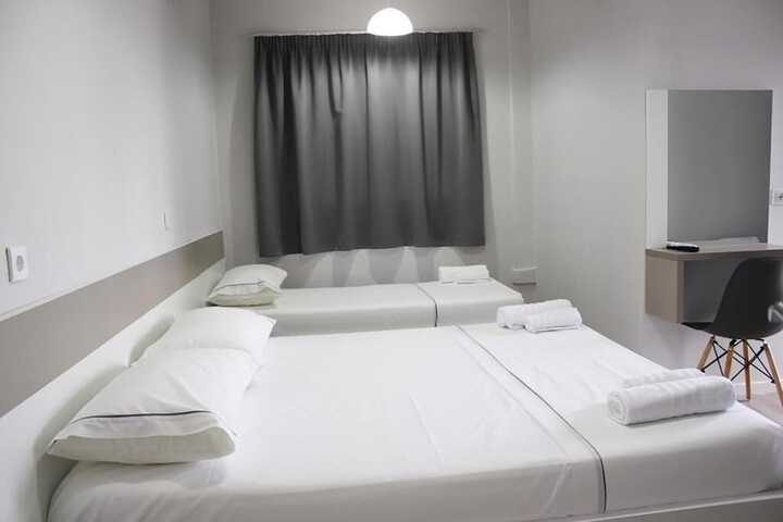 Room 13 of 39