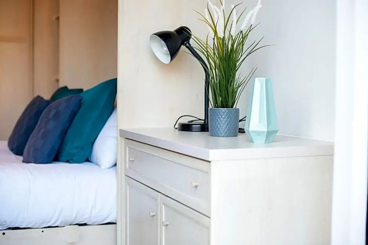 Room 2 of 16