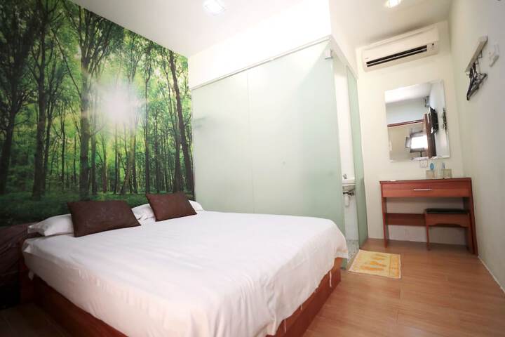 Room 4 of 47
