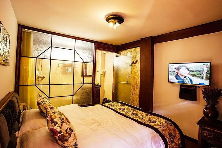 Room 3 of 13