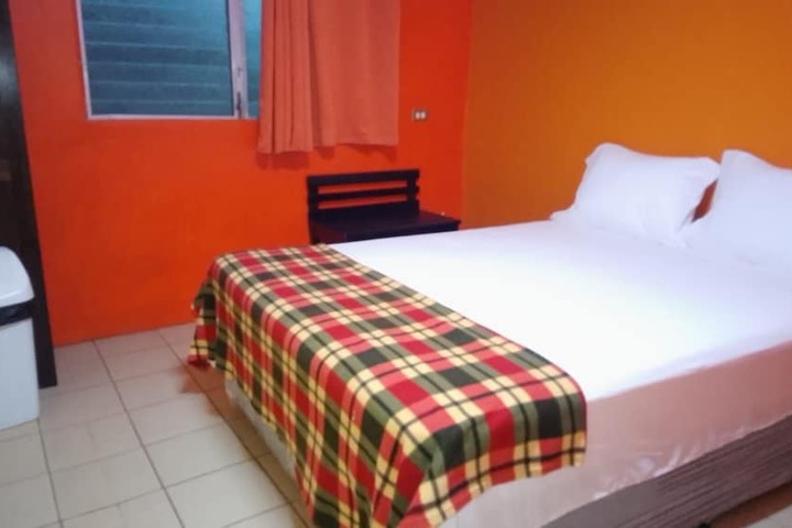 Room 34 of 82