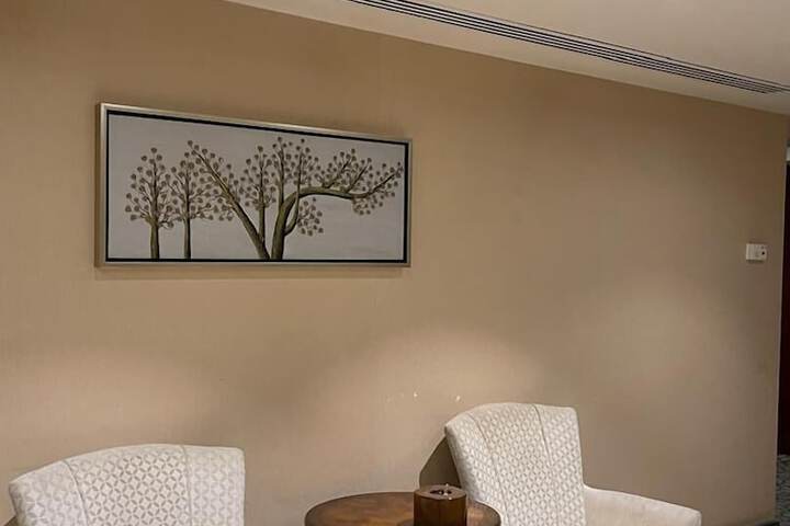 Room 11 of 14