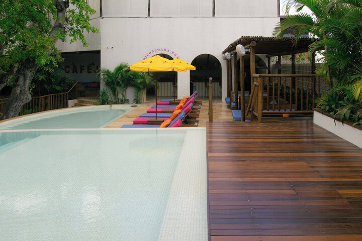 Pool 174 of 262
