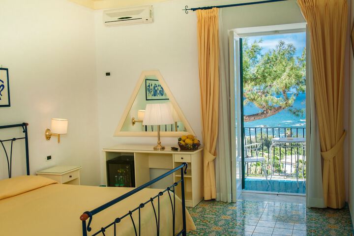 Room 20 of 60