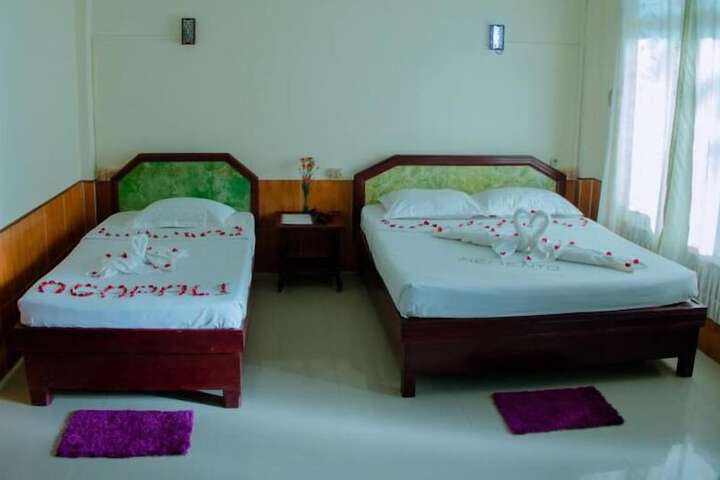 Room 27 of 61