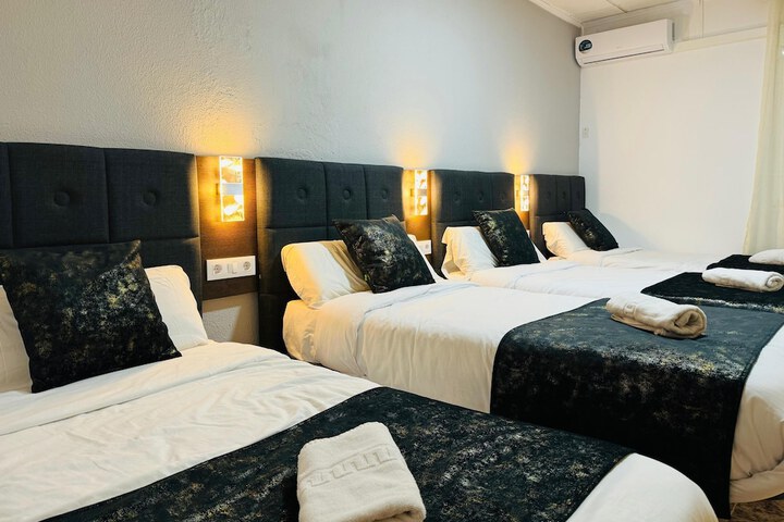 Room 8 of 14
