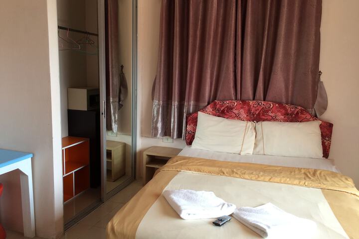 Room 13 of 72