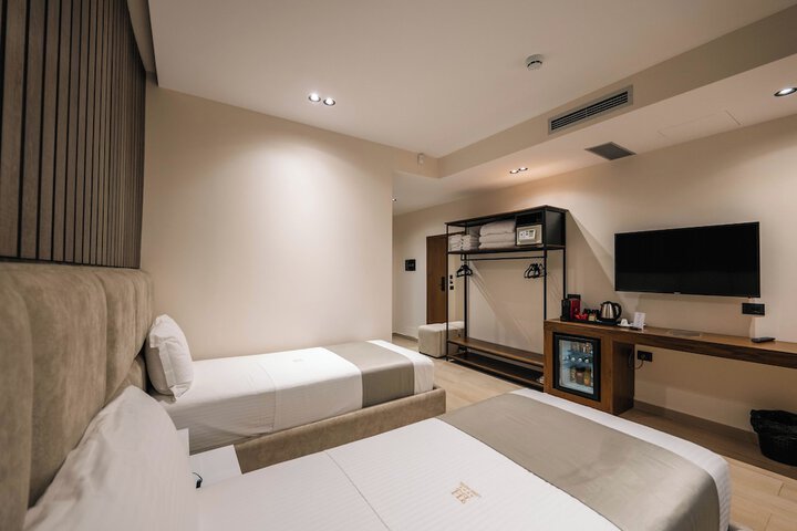 Room 30 of 95