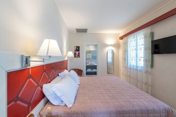Room 18 of 72