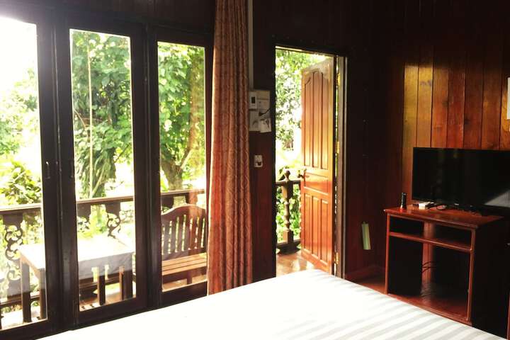 Room 6 of 44