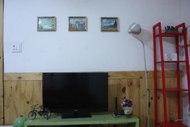 Room 82 of 93