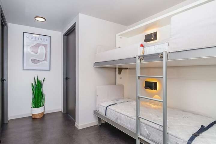 Room 5 of 50