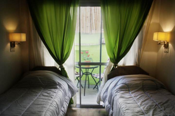 Room 16 of 31