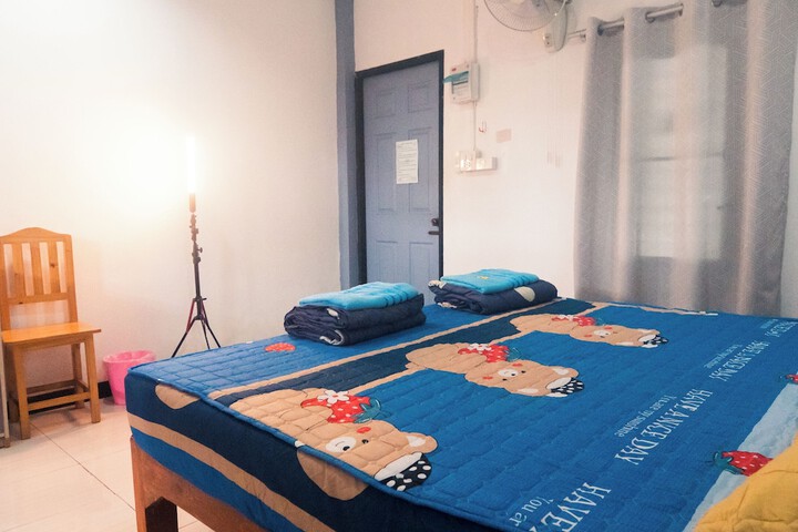 Room 6 of 62