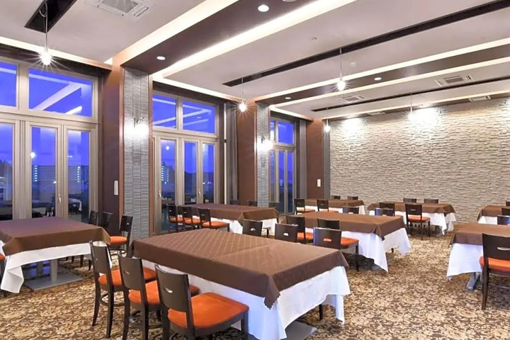 Dining 6 of 6