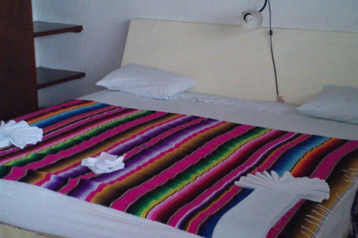 Room 13 of 64