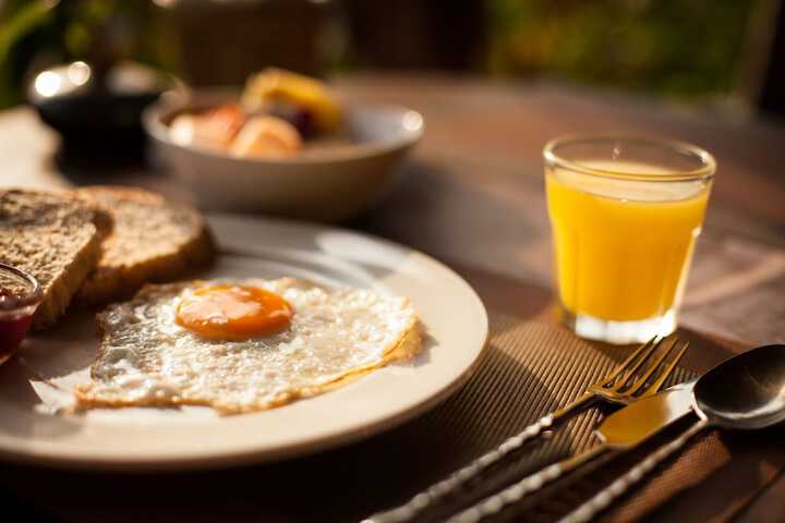 Breakfast/Coffee Service 76 of 148