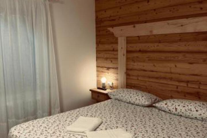 Room 28 of 47