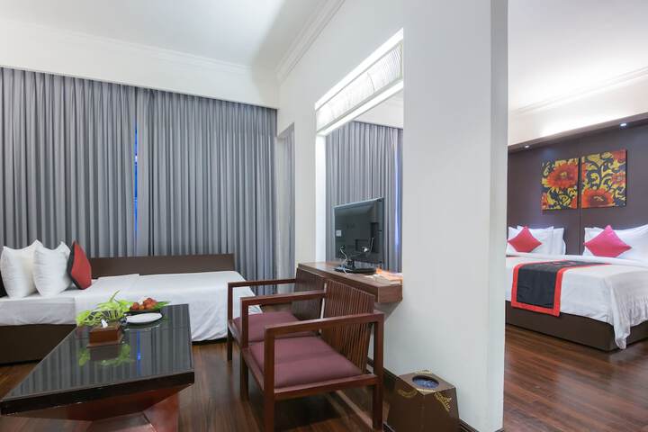 Room 12 of 89