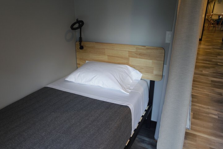 Room 11 of 39