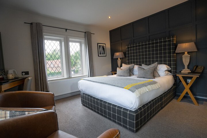Room 10 of 74