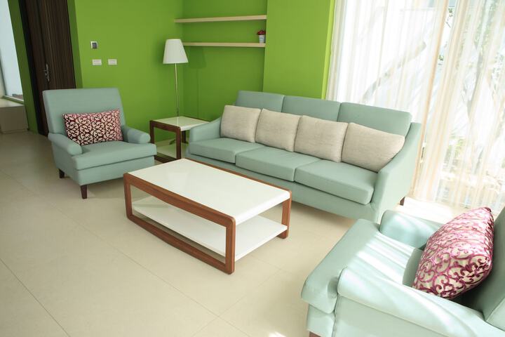 Room 15 of 93