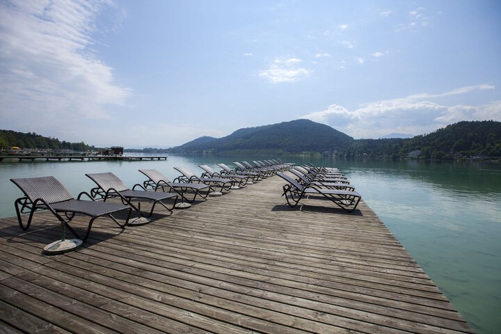 Sundeck 19 of 25