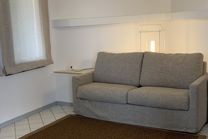 Room 46 of 99