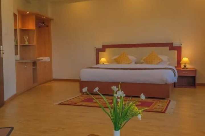 Room 7 of 17