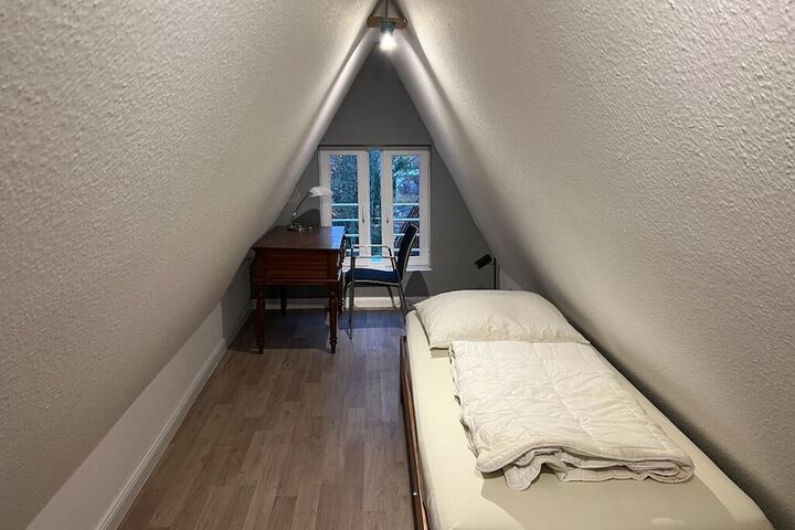 Room 21 of 131