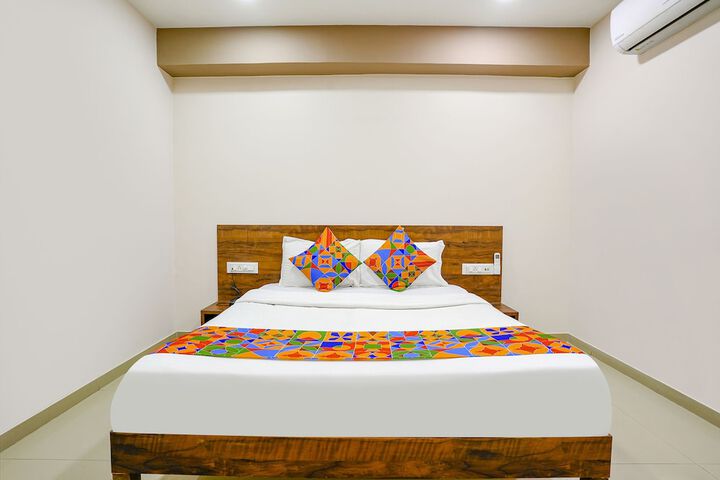 Room 17 of 25