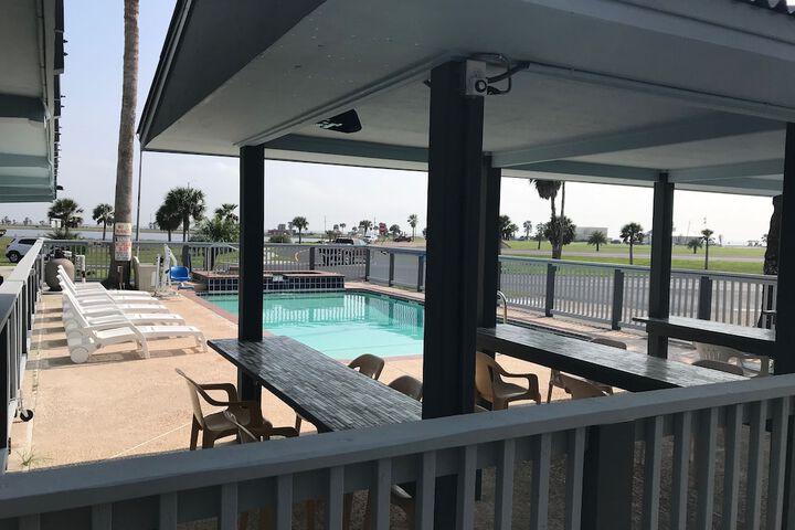 Pool 55 of 74