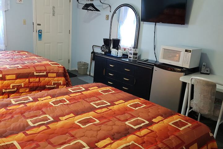 Room 6 of 33