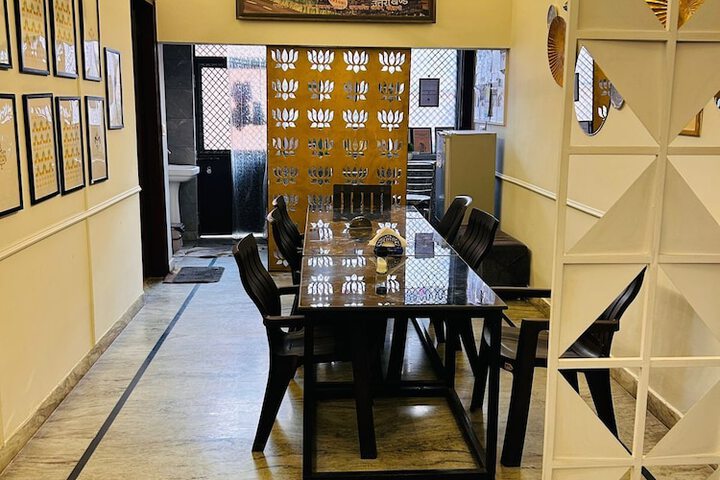Dining 42 of 77