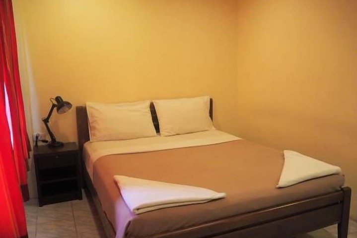 Room 27 of 61