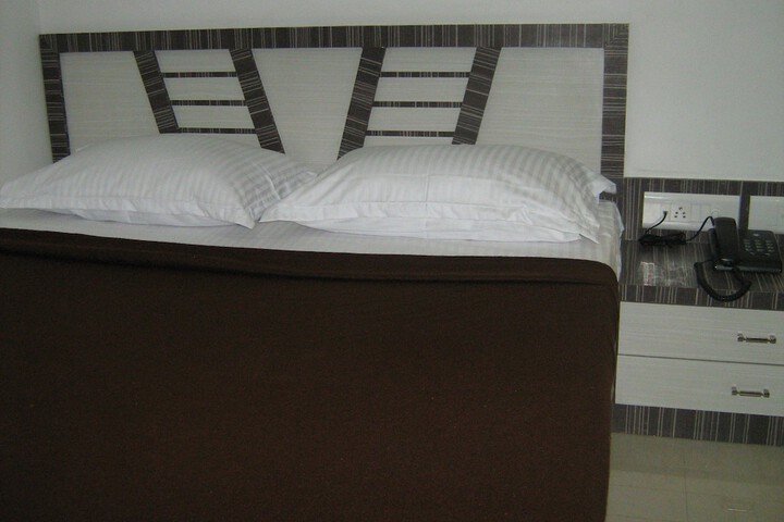 Room 14 of 42