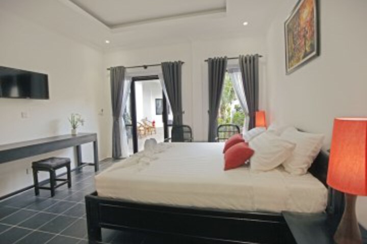 Room 10 of 50