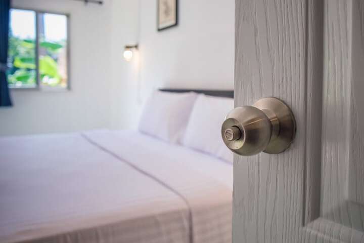 Room 8 of 49