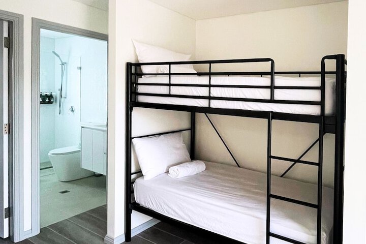 Room 8 of 47
