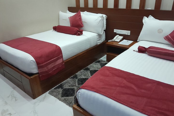 Room 4 of 119