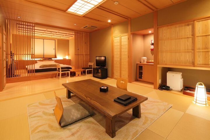 Room 22 of 64